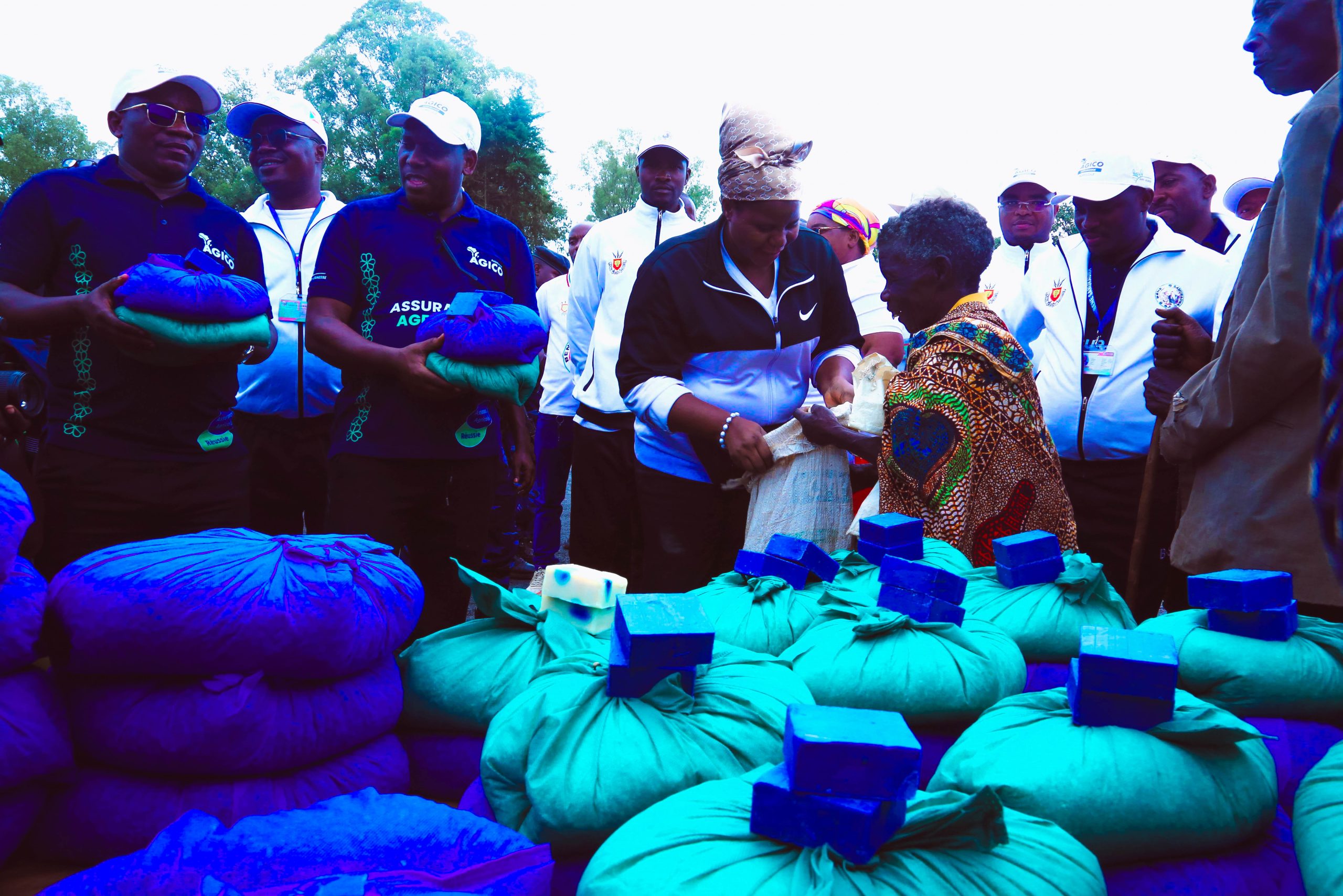 Distribution d'aide aux familles vulnérables