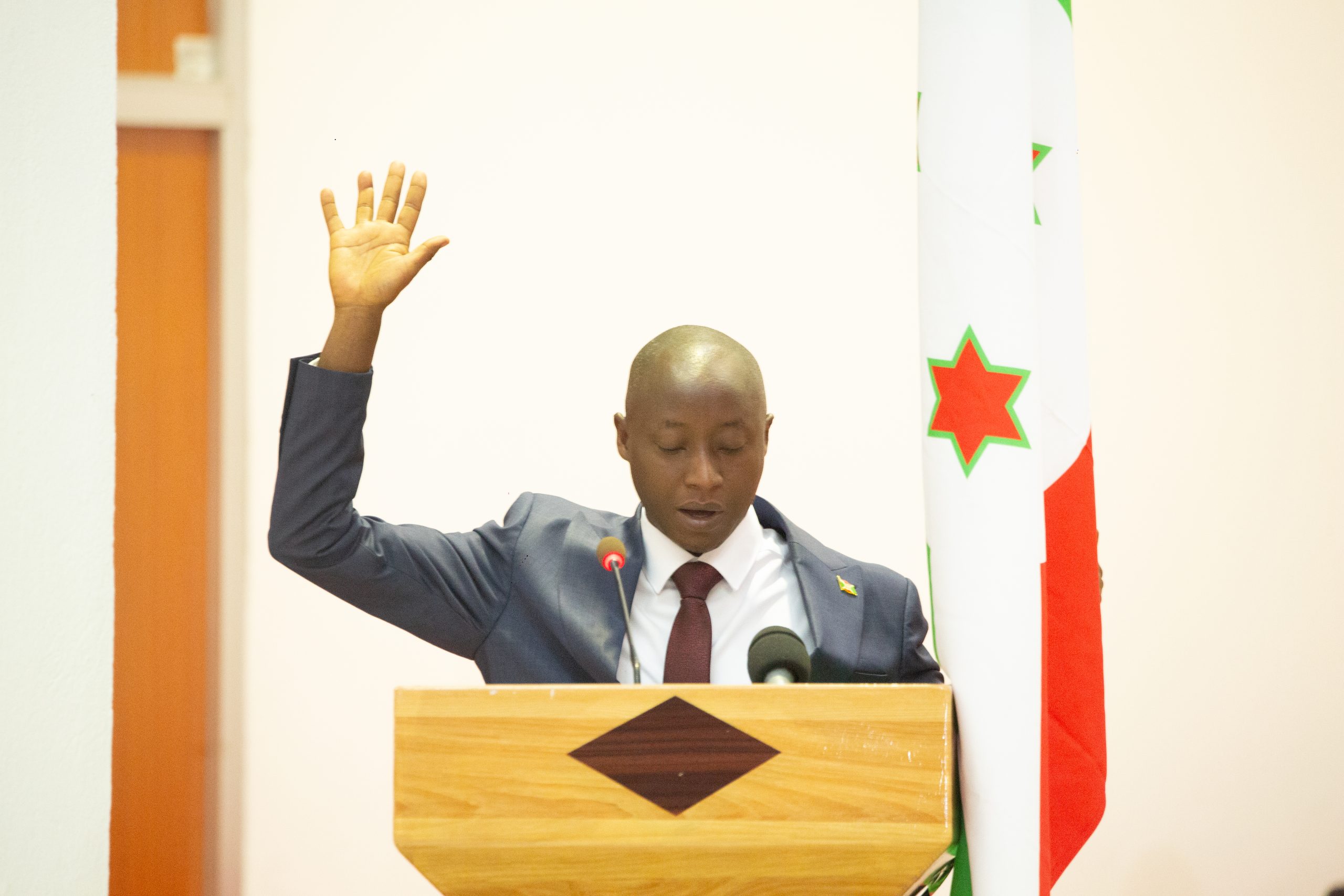 Prestation de serment - Ministre des Infrastructures