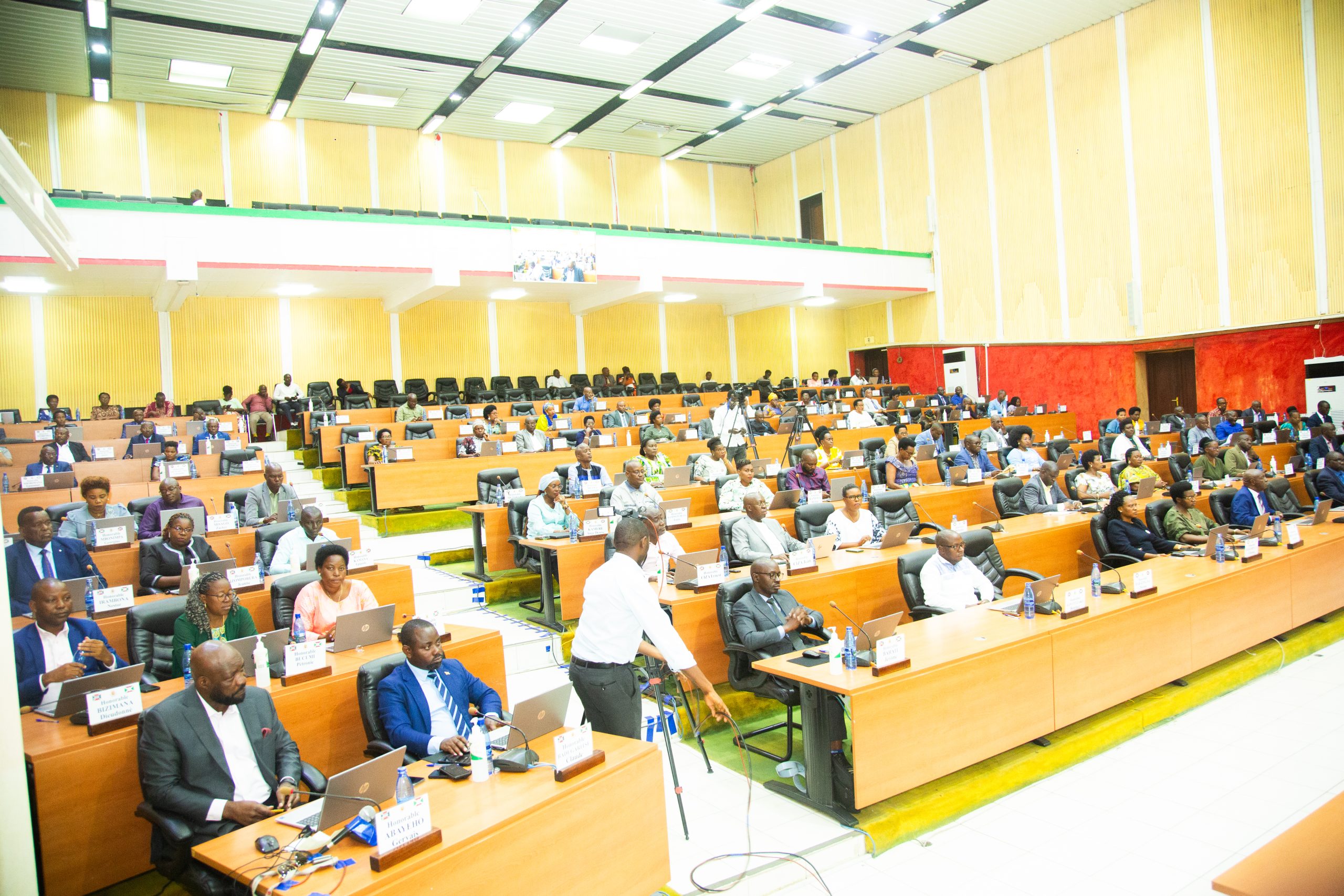 Séance plénière à l'Assemblée