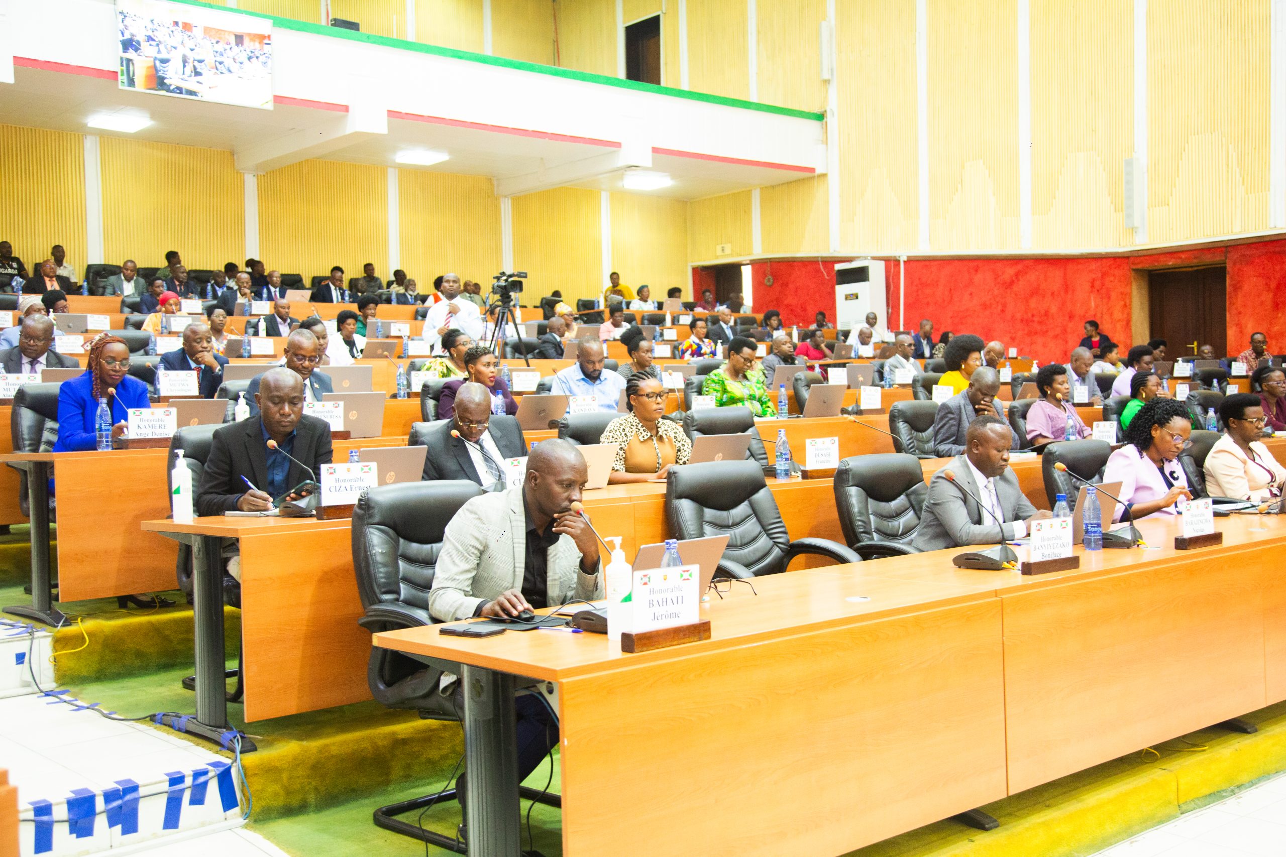 Débats à l'Assemblée