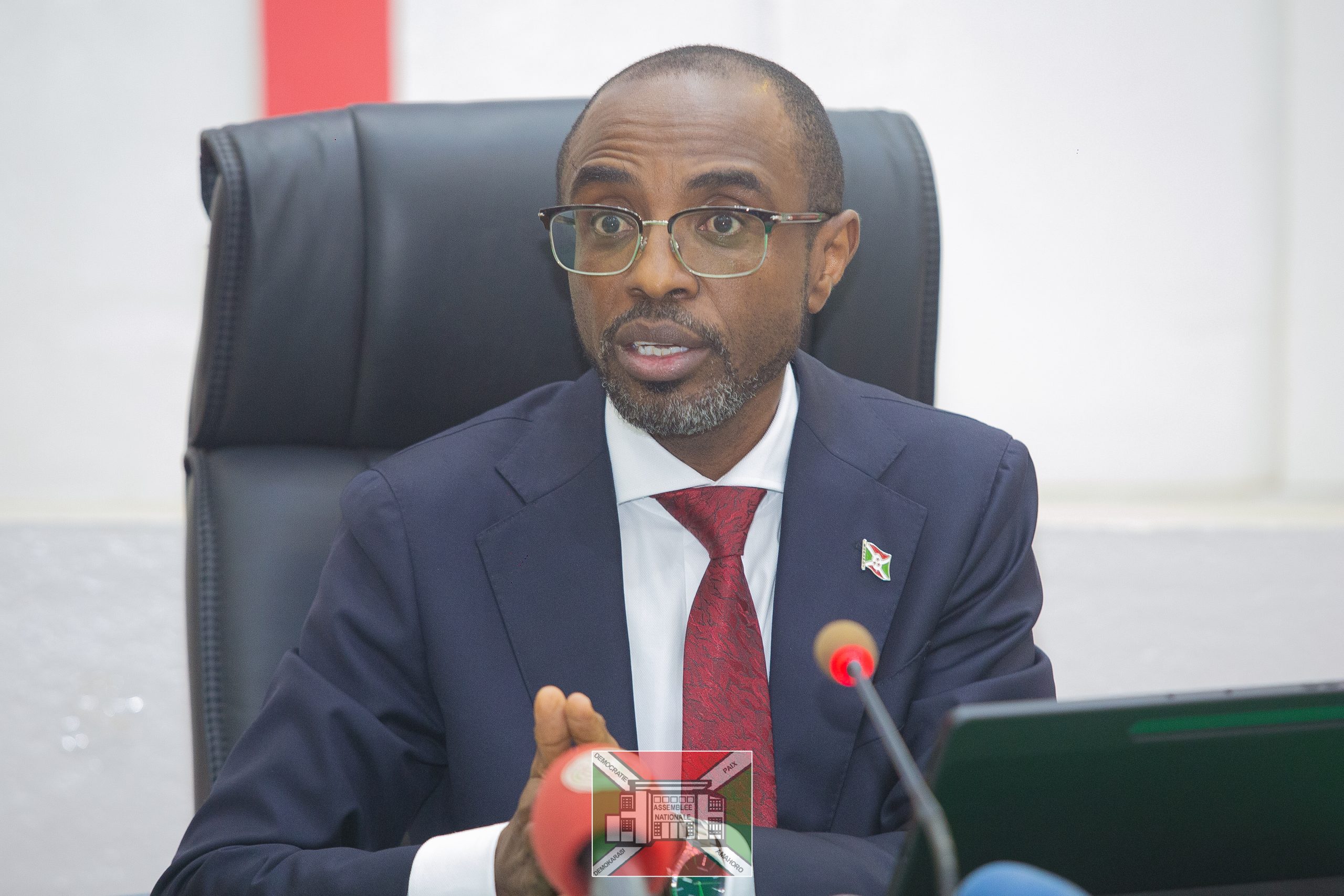 Ministre Alain Ndikumana à l'Assemblée