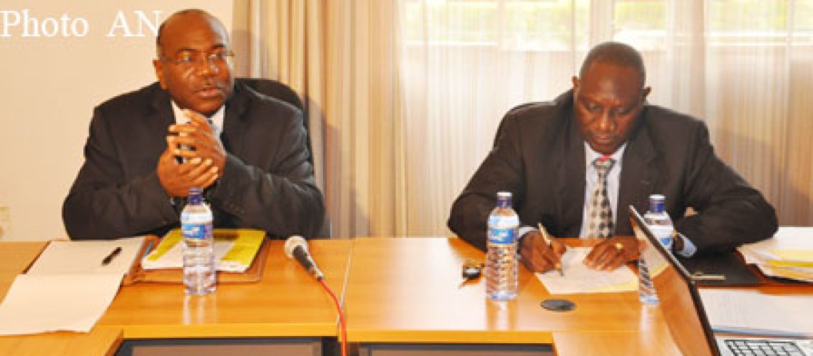 Monsieur Marc SERY-COREE(à gauche) et Honorable Henri BUKUMBANYA (à droite)